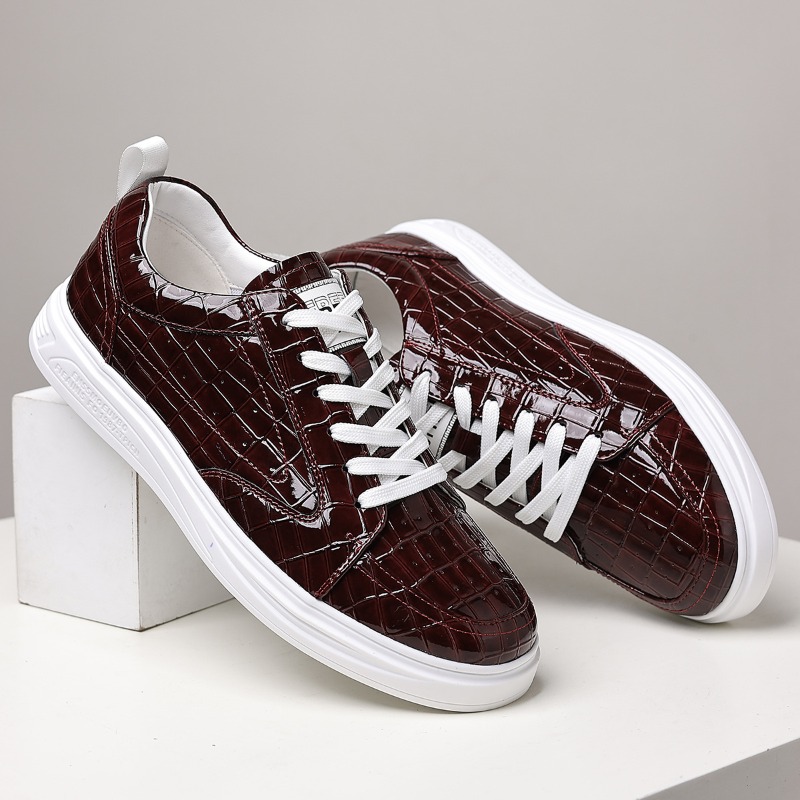 クラシックなメンズローカットスケートシューズ、レザー、レース - Sneaker Career のレビューと価格