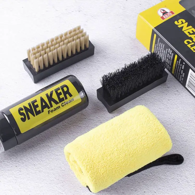 水なしフォームスニーカークリーナー 150 ミリリットル靴ク - Sneaker Care Kit のレビューと価格